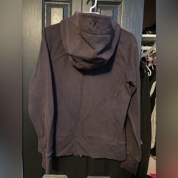 Lululemon scuba - Picture 1 of 2